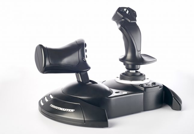 Thrustmaster presenta el T.Flight Hotas One, el primer Joystick Xbox One