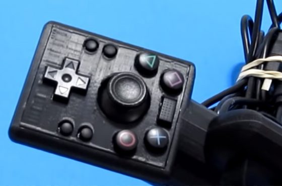 Un usuario desarrolla un mando de PlayStation 4 que puede utilizarse con una sola mano