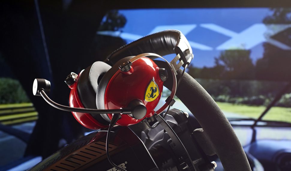 Thrustmaster presenta sus nuevos auriculares edición Scuderia Ferrari