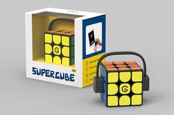 Super Cube Light, la versión más ligera del cubo inteligente de GiiKER