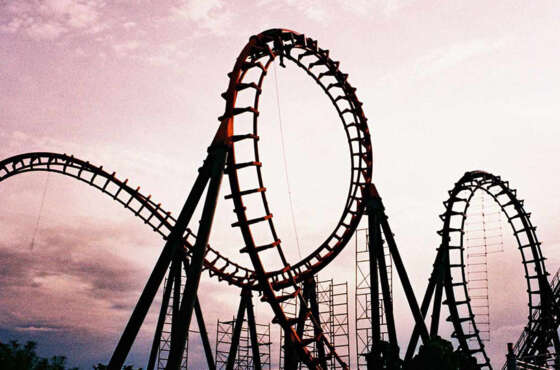 RollerCoaster Tycoon Adventures Deluxe llegará en formato físico