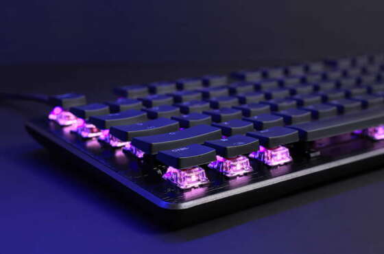 El teclado Vulcan II TKL y el ratón Burst II Pro
